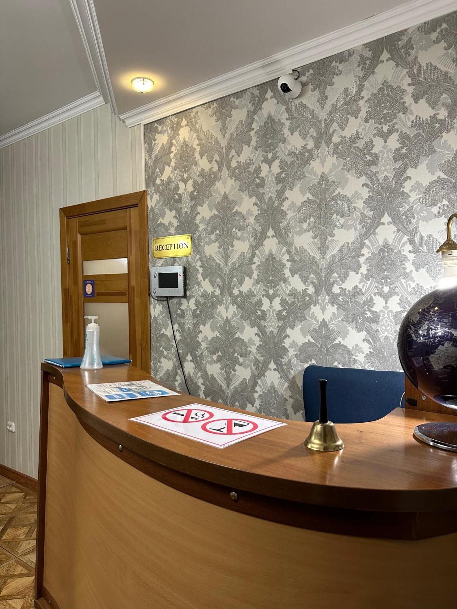 Mini-Hotel Pulsar Астана Екстер'єр фото