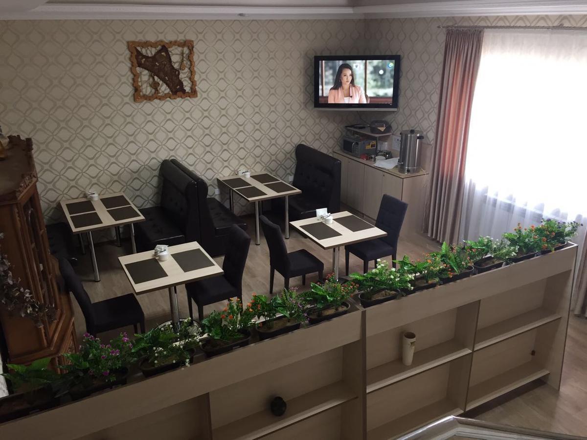 Mini-Hotel Pulsar Астана Екстер'єр фото